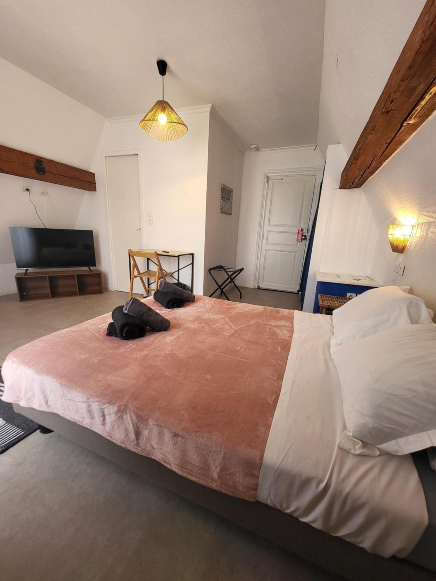 Hotel Le Chalet ヴァンドル・プラージュ エクステリア 写真