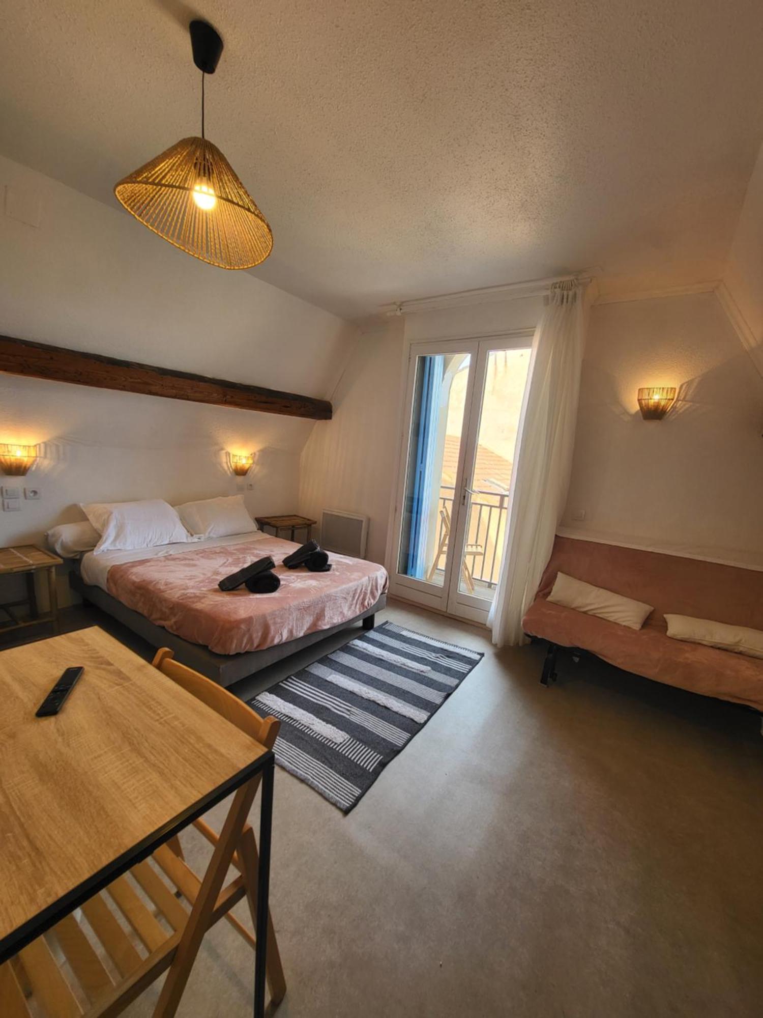Hotel Le Chalet ヴァンドル・プラージュ エクステリア 写真