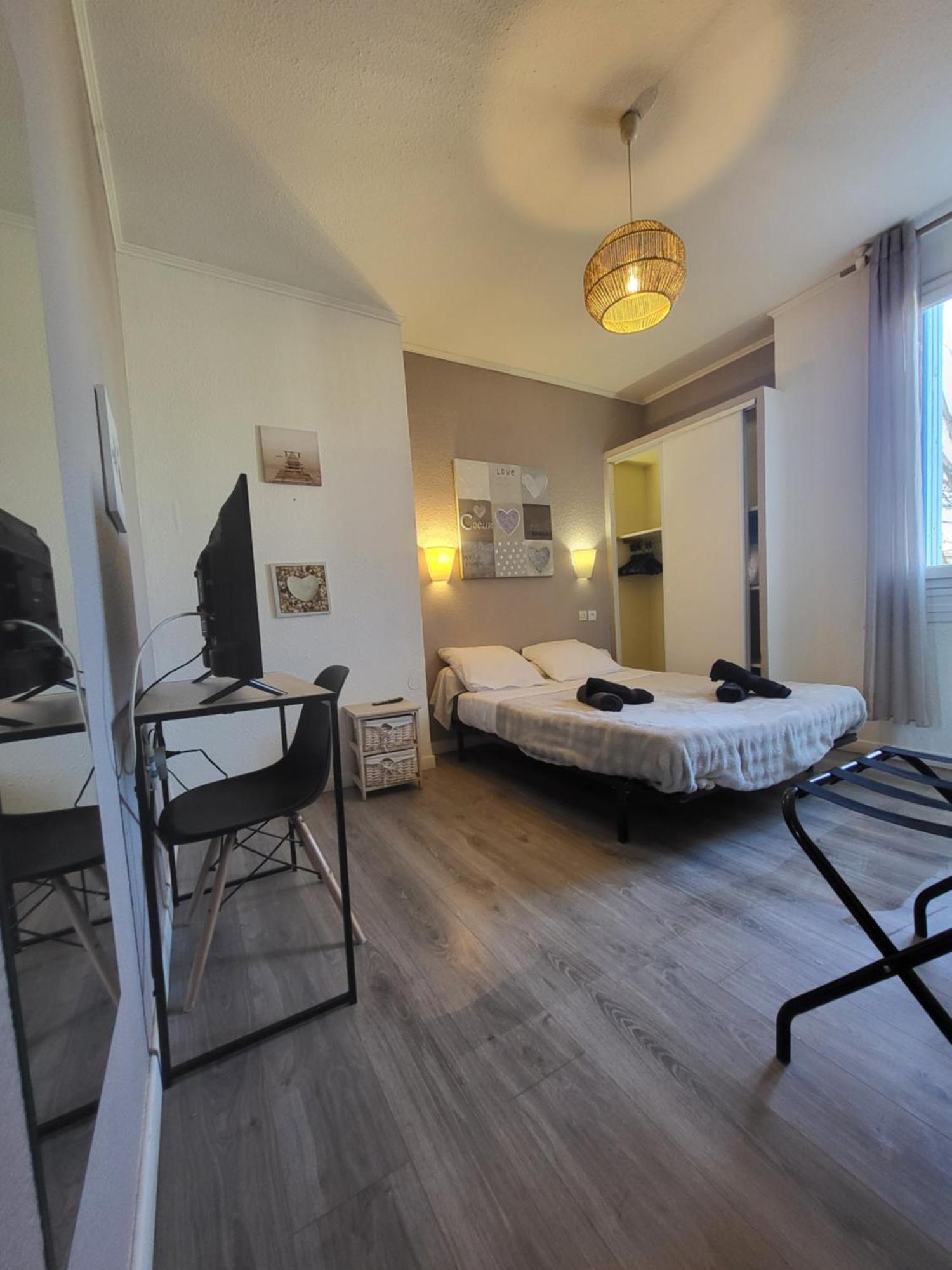 Hotel Le Chalet ヴァンドル・プラージュ エクステリア 写真